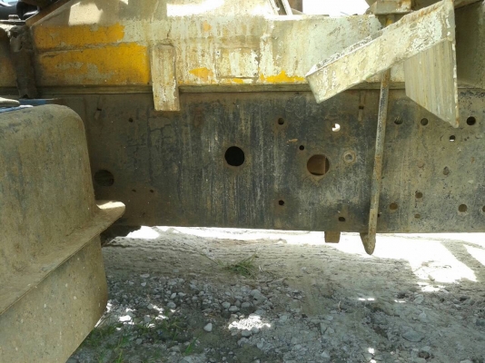 ขายรถโม่ปูน 2.5 คิว ISUZU NRR เครื่อง 6HE1 195 แรงม้า คัสซีสวยตลอดเส้น F หน้า-หลัง พวงมาลัยพาวเวอร์ แอร์หนาว เอกสารใบอินวอยซ์ครับ