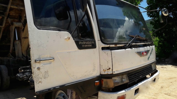 รถฮีโน่ 10 ล้อดั้ม FN3H / 195 แรงม้า.  ปี 38    สนใจติดต่อ  081 - 6079515