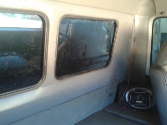 รถฮีโน่ 10 ล้อดั้ม FN3H / 195 แรงม้า.  ปี 38    สนใจติดต่อ  081 - 6079515