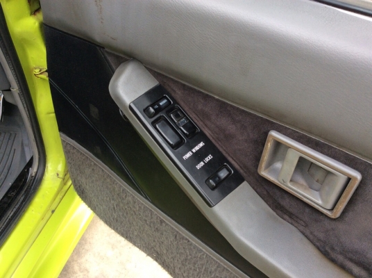 ขายรถมิตซูแชมป์ ปี90 เครื่อง 1.3 เกียร์ธรรมดา ภายในเบาะหนัง แอร์เย็น กระจกไฟฟ้าคู่หน้า ปรับข้างไฟฟ้า ชุดแต่งรอบคันสียังเงาหลังคาสีปูดนิดหน่อย แม็ก15" เครื่องวิ่งดี ช่วงล่างดี รถขับกลับได้เลยครับ ขายรถมิตซูแชมป์ ปี90 เครื่อง 1.3 เกียร์ธรรมดา ภายในเบาะหนัง แอร์เย็น กระจกไฟฟ้าคู่หน้า ปรับข้างไฟฟ้า ชุดแต่งรอบคันสียังเงาหลังคาสีปูดนิดหน่อย แม็ก15" เครื่องวิ่งดี ช่วงล่างดี รถขับกลับได้เลยครับ