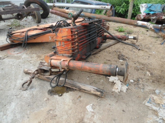 ขายเฮี๊ยบ 3 ตัน  อุปกรณ์มีครบ ด่วนๆ