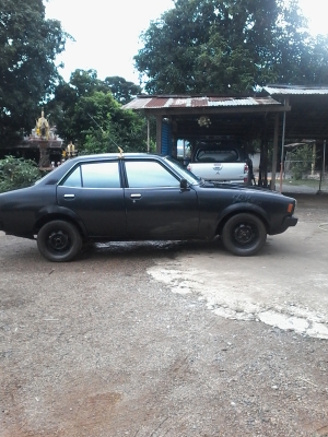 แยกขายประตูสี่บานไม่ผุภายในดีกระจกฟิมดีและขายกระโปรงหน้าหลัง