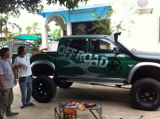 สตราด้า แกรนดิส  2001  4*4  ยกสูง