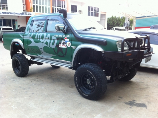 สตราด้า แกรนดิส 2001 4*4 ยกสูง สตราด้า แกรนดิส 2001 4*4 ยกสูง