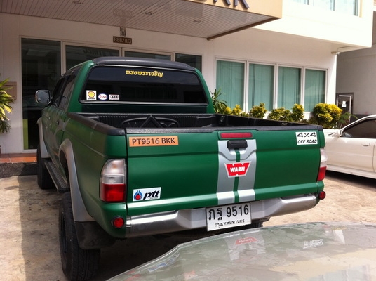 สตราด้า แกรนดิส 2001 4*4 ยกสูง สตราด้า แกรนดิส 2001 4*4 ยกสูง