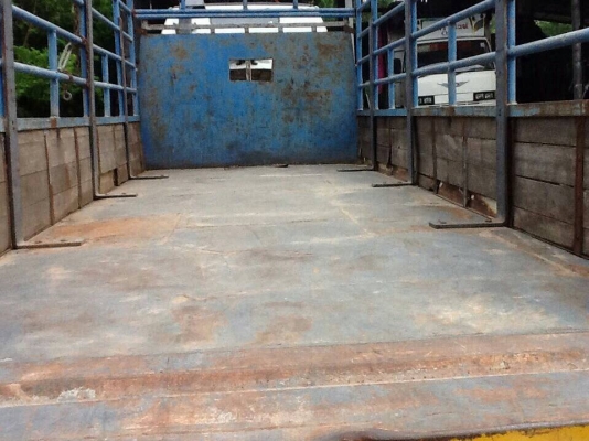 ขาย 6 ล้อ HINO KM540 กระบะยาว 5 เมตร เครื่อง DQ100 110 แรงม้า คัสซีสวยตลอดเส้น ทะเบียนพร้อมโอน