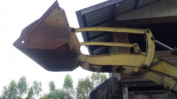 KOMATSU SD25ขายถูก