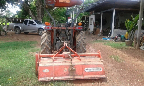 ขายรถไถ KUBOTA 3408 DI ปี 53 เอกสารเล่มทะเบียนครบ อุปกรณ์มี โรตารี่ ผาน 5 และผานดันหน้า