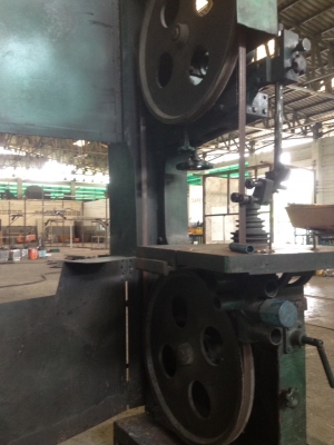 ขายเลื่อยสายพานผ่าไม้ เปี่ยมเชาว์ มูเลย์ 24" ขายเลื่อยสายพานผ่าไม้ เปี่ยมเชาว์ มูเลย์ 24"