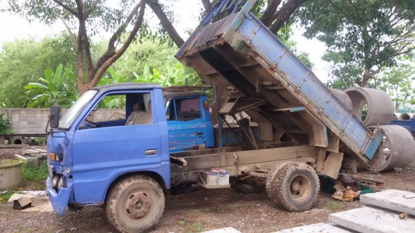 Isuzu ดั้ม 6 ล้อ ช่วงสั้น Isuzu ดั้ม 6 ล้อ ช่วงสั้น