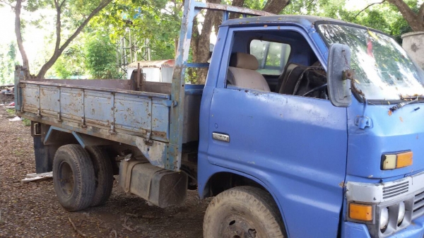 Isuzu ดั้ม 6 ล้อ ช่วงสั้น Isuzu ดั้ม 6 ล้อ ช่วงสั้น