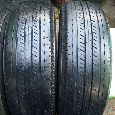 ยาง bridgestone 215 70 15 ปี 13  ชุดล่ะ 4800