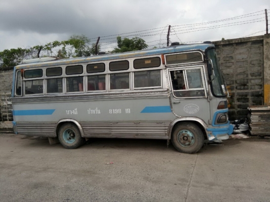 Bus เล็กกะทัดรัด 125,000ครับ