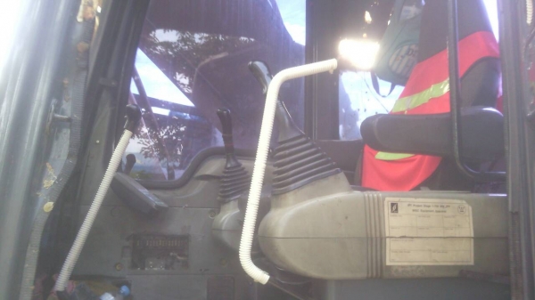 แม็กโครมือสอง,Komatsu PC200-6 x 2 มีสองคัน