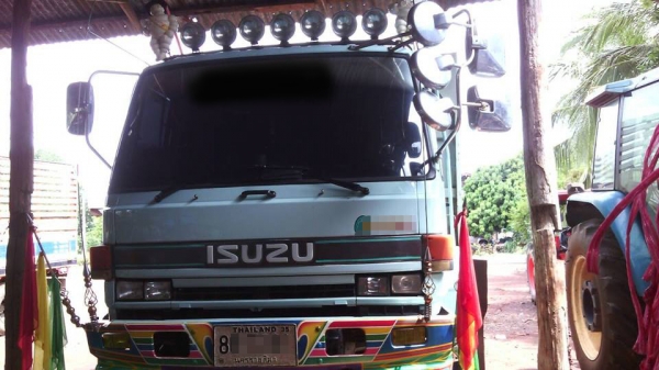 **810,000 บ.ต่อรอง/// 10ล้อ ISUZU ROCKY นางฟ้า 195 2เพลาดั้มเนียม **ขาย นางฟ้า ROCKY-195 10ล้อ2เพลาดั้มเนียม สภาพพร้อมใช้งาน ISUZU ROCKY FVZ32MZP R 6HE1-195HP เกียร์ZF นางฟ้าแท้ 195 เครื่องเดิม เกียร์เดิม เครื่องดี พอได้ครับ มีอ่อนอยู่ นิดๆครับ แรงดีอยุ่ค **810,000 บ.ต่อรอง/// 10ล้อ ISUZU ROCKY นางฟ้า 195 2เพลาดั้มเนียม **ขาย นางฟ้า ROCKY-195 10ล้อ2เพลาดั้มเนียม สภาพพร้อมใช้งาน ISUZU ROCKY FVZ32MZP R 6HE1-195HP เกียร์ZF นางฟ้าแท้ 195 เครื่องเดิม เกียร์เดิม เครื่องดี พอได้ครับ มีอ่อนอยู่ นิดๆครับ แรงดีอยุ่ค