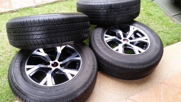 ล้อ vigo trd ขอบ 17 ล้อ vigo trd ขอบ 17