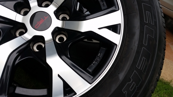 ล้อ vigo trd ขอบ 17 ล้อ vigo trd ขอบ 17