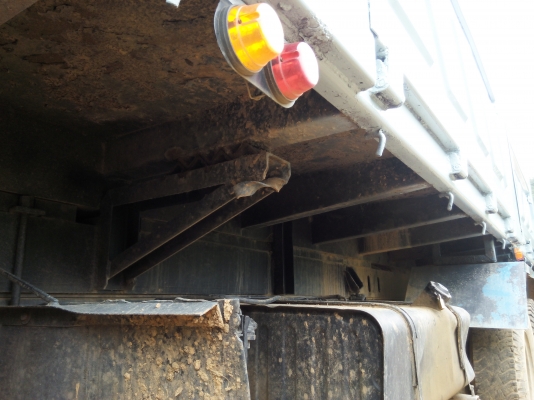 ขายชุดกระบะดัมพ์รถ 10 ล้อสามมิตรลอนเฉียงใส่อยู่กับ ISUZU ROCKY 195 แรงม้า ราคา 125000