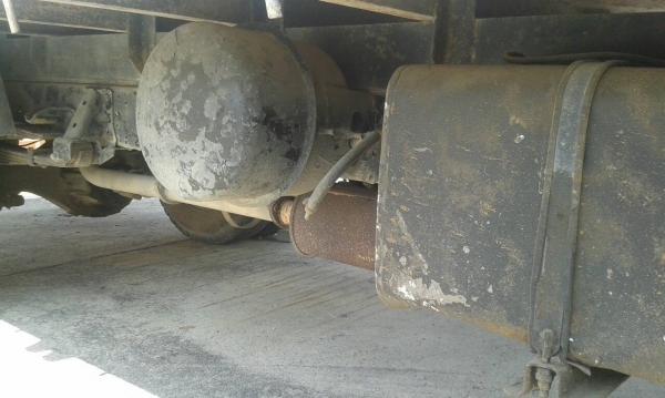 Isuzu npr 120 ฝาขาว  ขายด่วน 320,000 บาทคะ