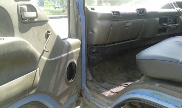 Isuzu npr 120 ฝาขาว  ขายด่วน 320,000 บาทคะ