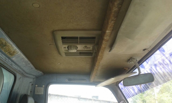 Isuzu npr 120 ฝาขาว  ขายด่วน 320,000 บาทคะ