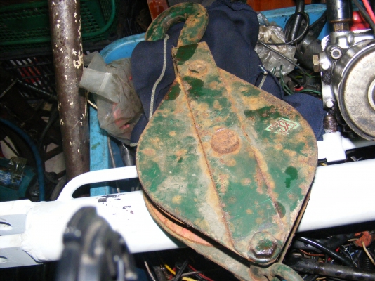 รอกสำหรับก่อสร้างครับ