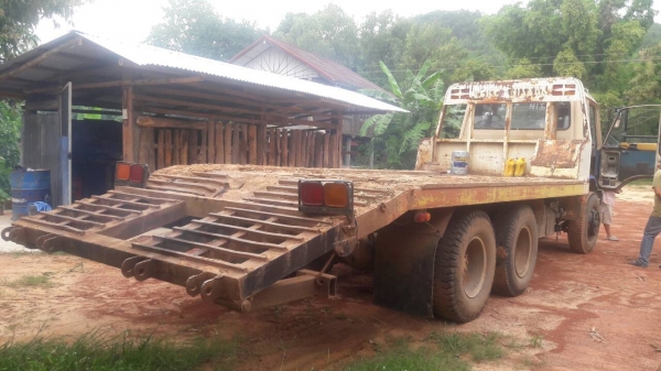 เทนเลอร์ สิบลอ นิสัน UD CD1OK 185 แรง 2เพา สโลส ทิฟฟี พาเวอร์ ท้ายลากแม็กโค PC 200 สภาพดีพร้อมใช้ ทะเบียนไม่ขาด พร้อมโอน