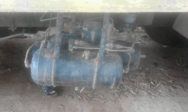 เทนเลอร์ สิบลอ นิสัน UD CD1OK 185 แรง 2เพา สโลส ทิฟฟี พาเวอร์ ท้ายลากแม็กโค PC 200 สภาพดีพร้อมใช้ ทะเบียนไม่ขาด พร้อมโอน