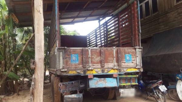 ขาย 10 ล้อ Rocky FVM12MY 175 6BG1 เพลาเดียว พวงมาลัยพาวเวอร์ ขาย 10 ล้อ Rocky FVM12MY 175 6BG1 เพลาเดียว พวงมาลัยพาวเวอร์