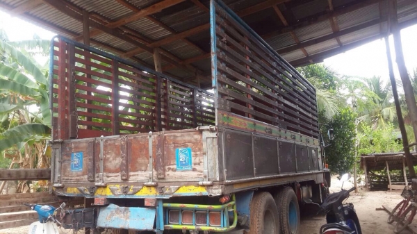 ขาย 10 ล้อ Rocky FVM12MY 175 6BG1 เพลาเดียว พวงมาลัยพาวเวอร์ ขาย 10 ล้อ Rocky FVM12MY 175 6BG1 เพลาเดียว พวงมาลัยพาวเวอร์