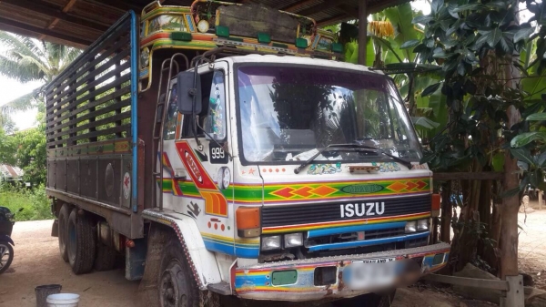 ขาย 10 ล้อ Rocky FVM12MY 175 6BG1 เพลาเดียว พวงมาลัยพาวเวอร์