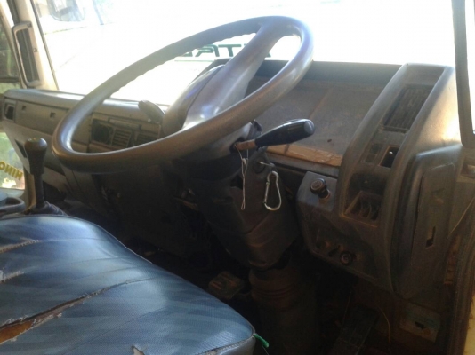 ขายรถบรรทุก 10 ล้อดัมพ์ HINO FM3H 195 แรงม้า ราคา 700000