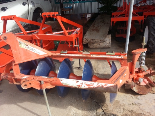 คูโบต้า L3408 4 WD ใบมีด