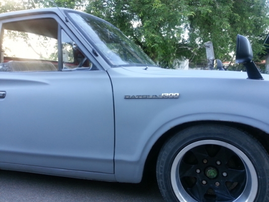 ขาย ดัสสัน 620 จดทะเบียนปี2518 เกียร์คอ เครื่องเดิมไม่มีควัน ไม่ผุ ภายในสวย เบาะไม่ขาด หลังคาไม่ผุ คอนโซลอุปกรณ์ภายในใช้ไดทุกอย่าง เบรค ไฟใช้ได้ทุกอย่าง ขับไกลสบาย