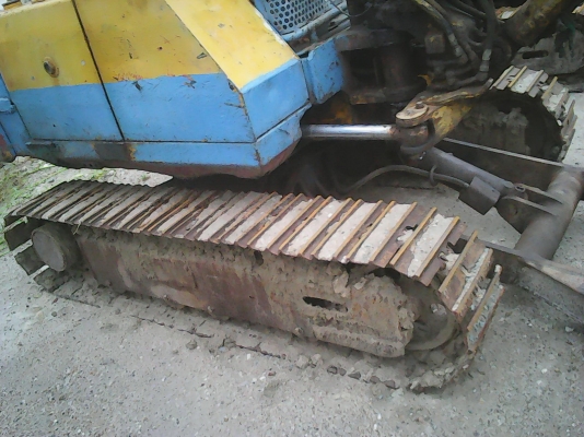 ขายแบ็คโฮ  KOMATSU   PC30-6 ใช้งานได้ดีราคาถูกๆ