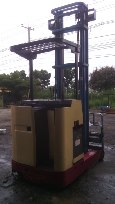 ขายรถยกโฟร์คลิฟท์ไฟฟ้ายืนขับ ยี่ห้อNICHIYU รุ่น50