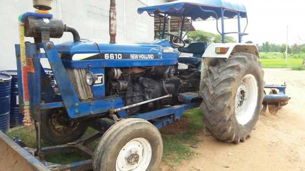 ขายรถไถ FORD 6600 เครื่องT5 สภาพพร้อมใช้งาน เอกสารเล่มทะเบียนพร้อมโอน  สนใจโทร 090-8588220คุณนะ 093-3258446คุณบิว หรือเข้าดูสินค้าอื่นๆได้ที่ www.truck.in.th/498 หรือเพจFacebook ณรงค์ ซื้อขายรถมือสอง (เว็บไซต์ส่วนตัว) หรือFacebook ตลาดรถมือสอง คุณนะ