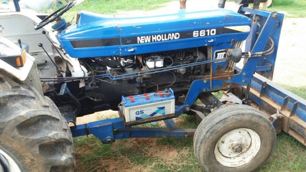 ขายรถไถ FORD 6600 เครื่องT5 สภาพพร้อมใช้งาน เอกสารเล่มทะเบียนพร้อมโอน  สนใจโทร 090-8588220คุณนะ 093-3258446คุณบิว หรือเข้าดูสินค้าอื่นๆได้ที่ www.truck.in.th/498 หรือเพจFacebook ณรงค์ ซื้อขายรถมือสอง (เว็บไซต์ส่วนตัว) หรือFacebook ตลาดรถมือสอง คุณนะ