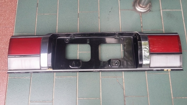 ไฟท้ายแท้กับไฟทับทิม AE 92 900.-