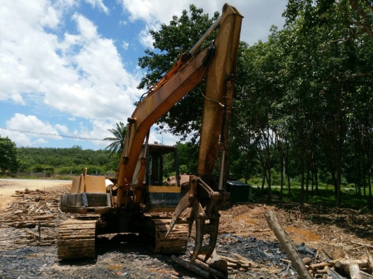 รถขุดPC 120-30..me มีบุ้งกี๋มีฝากระโปรงครบรถใช้งานอยู่พร้อมใช้