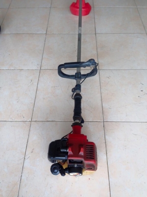 G2KC เครื่องตัดหญ้า 3 แรง 2 จังหวะ