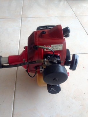 MARUYAMA MB2330 เครื่องตัดหญ้า 3 แรง 2 จังหวะ