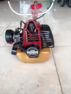 MARUYAMA MB2330 เครื่องตัดหญ้า 3 แรง 2 จังหวะ