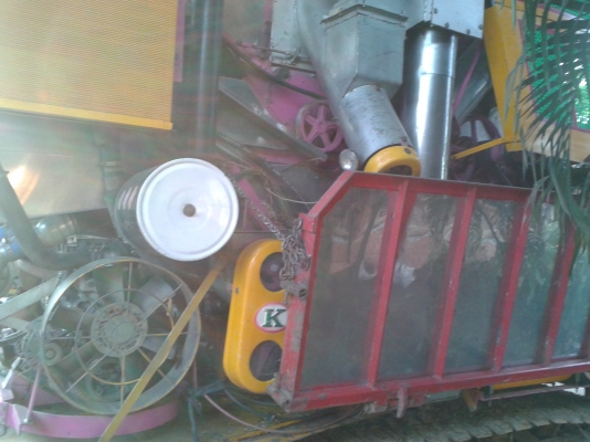 ขายรถเกี่ยวเกษตรพัฒนา รุ่นจ้าวช้างไวไฟ ปี53