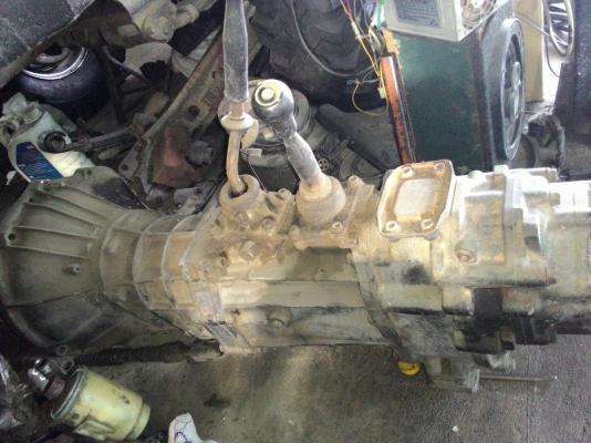 ขายเครื่อง toyota 3y มีเอกสาร  ยกลงจาก yn106  Four wheel ตามสภาพ