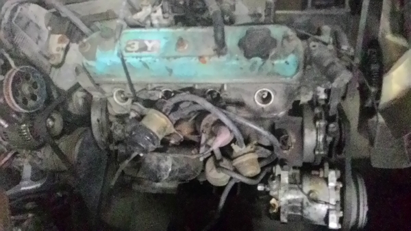 ขายเครื่อง toyota 3y มีเอกสาร  ยกลงจาก yn106  Four wheel ตามสภาพ