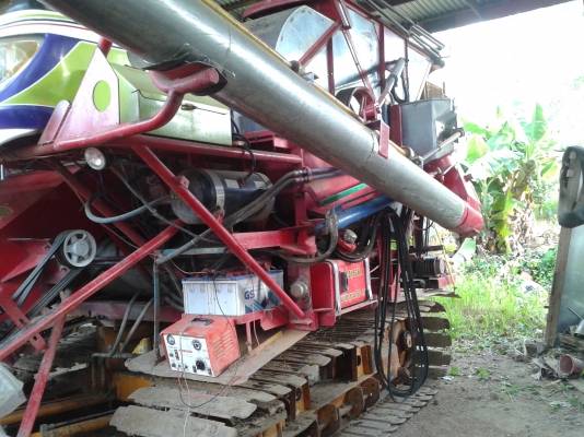 ขายรถเกี่ยวเกษตรพัฒนา รุ่นจ้าวช้างไวไฟ ปี52