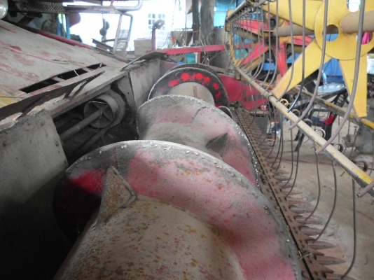 ขายรถเกี่ยวข้าวเกษตรพัฒนา อุ้ม1.5ตัน ตัวเดิน10 เพลาเล็ก 175เทอร์โบ ปั้มอิตั้นคู22