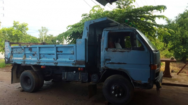 หกล้อดั๊มมือสอง, Isuzu 110 แรง F หน้าหลัง/ ดั๊ม ดิน