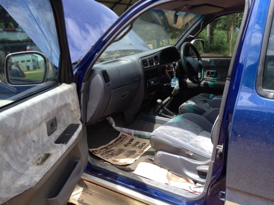 ขาย TOYOTA HILUX TIGER D-CAB 4WD 2002 ขาย TOYOTA HILUX TIGER D-CAB 4WD 2002